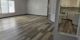 406 50th Ave. Plz. West Gallery 3