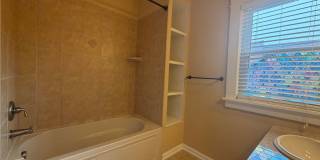 Third Floor 3 Bed - 2 Bath Unit Third Floor 3 Bed - 2 Bath Unit Gallery 12