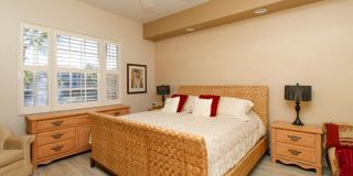 BEACH CLUB***BREAKWATER OF PELICAN BAY***3 BEDS/2.5 BATHS***FURNISHED SEASONAL*** Gallery 33