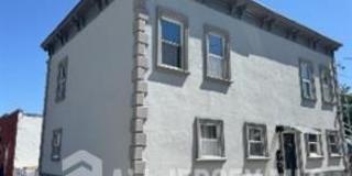 542 Miller Street Gallery 1