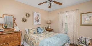 2036 SE Avon Park Drive Gallery 7