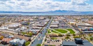 Furnished, Short term or long term Condo with community Pool Gallery 15