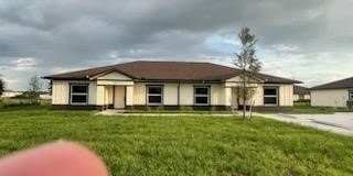 801 SW Raintree Boulevard Gallery 1