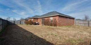 Nice Home in W Fayetteville Gallery 21