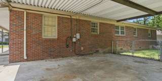Close to Downtown Athens! Established neighborhood! Gallery 22