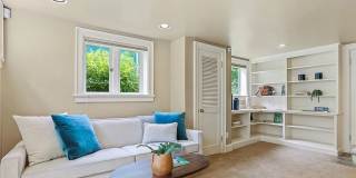 Quintessential Greenlake 4 Bed 3 Bath Home Gallery 9