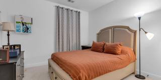 15 Russel Avenue Gallery 15