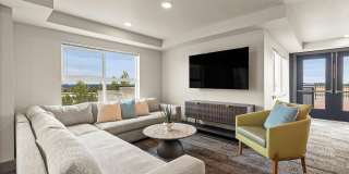 Destinations Lynnwood 61+ Active Adult Apartment Homes Gallery 3