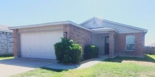 Fantastic - 3 bed 2 bath with Solar Panels Gallery 1