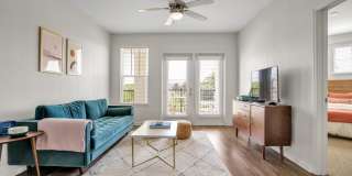 400 North Gallery 44