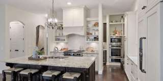 Luxury Living in Minnetonka – 6BR Home in Prime  Location Gallery 10