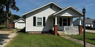 Well Maintained -2 bed 1 bath home in Marshfield Gallery 1