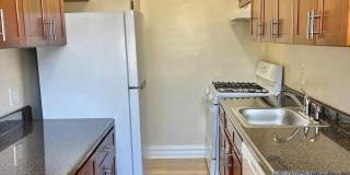 110 Stonelea Stonelea unit: 3B Gallery 4