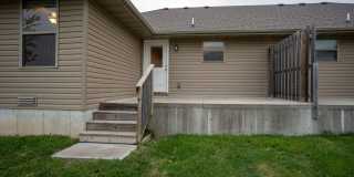 3 Bedroom Duplex with a fenced in yard in Battlefield, MO Gallery 10