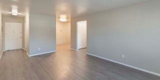 Mason Manor Gallery 15