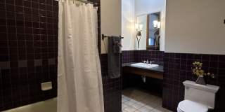 2501 Montana Avenue Gallery 5