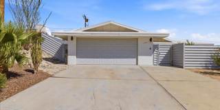 3 bed / 2 Bath Mid-Century Home with Two-Car Garage, Soaking Pool and Manicured Backyard! Gallery 29