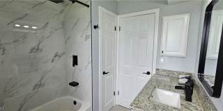 251 SE 46th Street Gallery 13