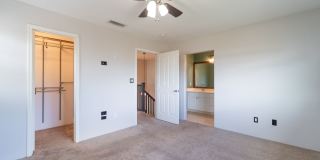 PRIME CORNER UNIT WITH CENTRAL AC!!! 3BR, 2.5BA WITH 2-CAR GARAGE Gallery 22