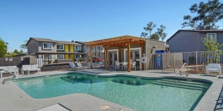 Seventeen 805 Gallery 1