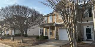 553 Writers Way Gallery 1