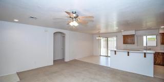 10313 E 38 PL Gallery 4