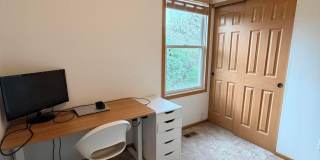 5205 Wabash River Street Gallery 29