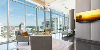 The Francis Gallery 31