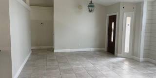 618 SE STREAMLET Avenue Gallery 16