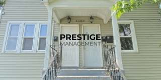 Spacious 2BD Apartment With Den Gallery 1