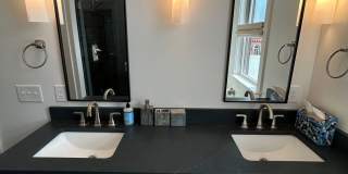 Beautifully Furnished 1/1 Apartment in Downtown Broad St.- $2,350 Gallery 23
