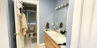 Mission Hill 4 Bed – 3.5 Bath – Central Air – Garage Parking – No Fee – 9/1 Gallery 14