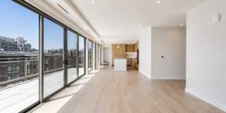 Vivre Gallery 105