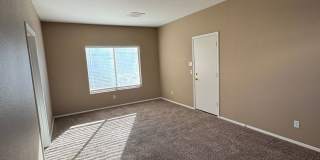Cozy 3 Bed 2 Bath with Enclosed Den! Cozy 3 Bed 2 Bath with Enclosed Den! Gallery 21