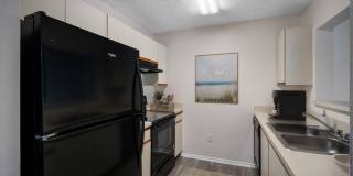 Tampa Woods Apartments Gallery 10