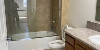 442 S Lake Street Gallery 10