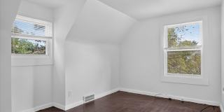 $1250 2 bedroom Gallery 16