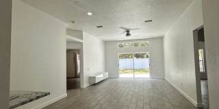 4 Bedroom / 2 Bath House Gallery 4