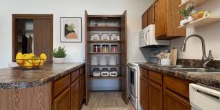 Sun Prairie/Vista Court Gallery 1