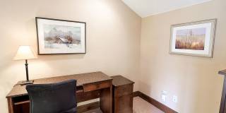 Beautiful townhome, ski shuttle, views, utilities included, pets negotiable, winter lease! Take a look quick! Beautiful townhome, ski shuttle, views, utilities included, pets negotiable, winter lease! Take a look quick! Gallery 16