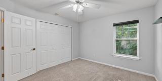 Townhome in Eagle Harbor Gallery 22