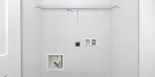 Move-In Special!! 1/2 Off First Month's Rent!! Gallery 44