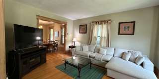 Fully Furnished 3 Bedroom Historic Home in Minneapolis Gallery 3