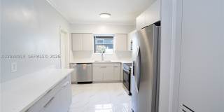 16990 NE 5th Ct Gallery 7