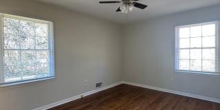 3 bedroom home near Wire Park Gallery 28