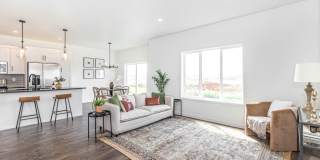 3 Bed 2.5 Bath Single Family Home Gallery 4