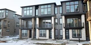 Beautiful Modern 3BD/4BA Townhome in the Heart of Superior! Gallery 1