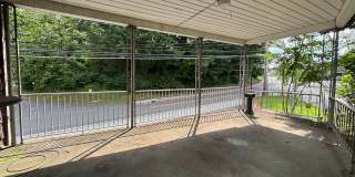 3 Bed | 1 Bath | Private Patio | Unbeatable Value Gallery 10