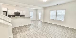 Beautiful & Spacious 3Bed Paired Home minutes from I-85 Gallery 4