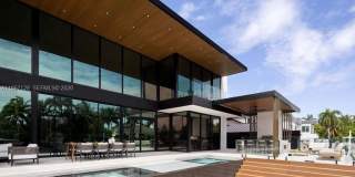 1102 Washington St Gallery 21